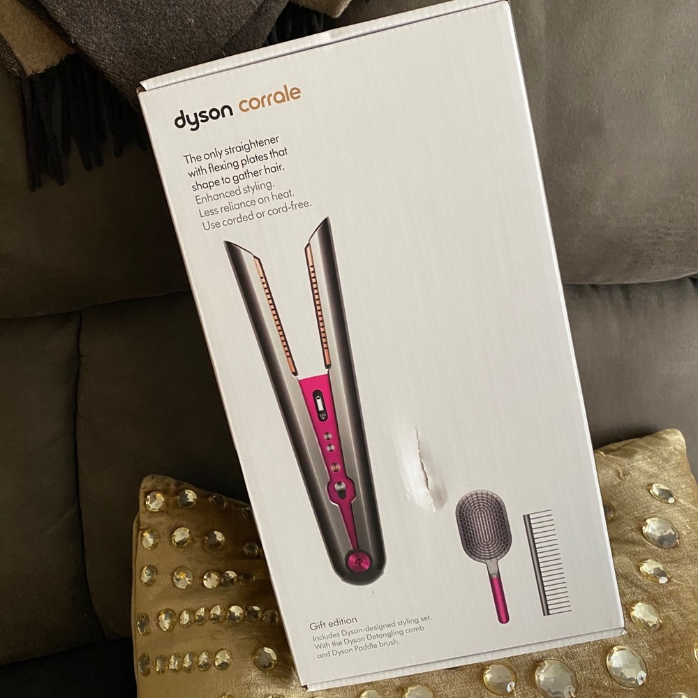 BRAND NEW DYSON CORRALE